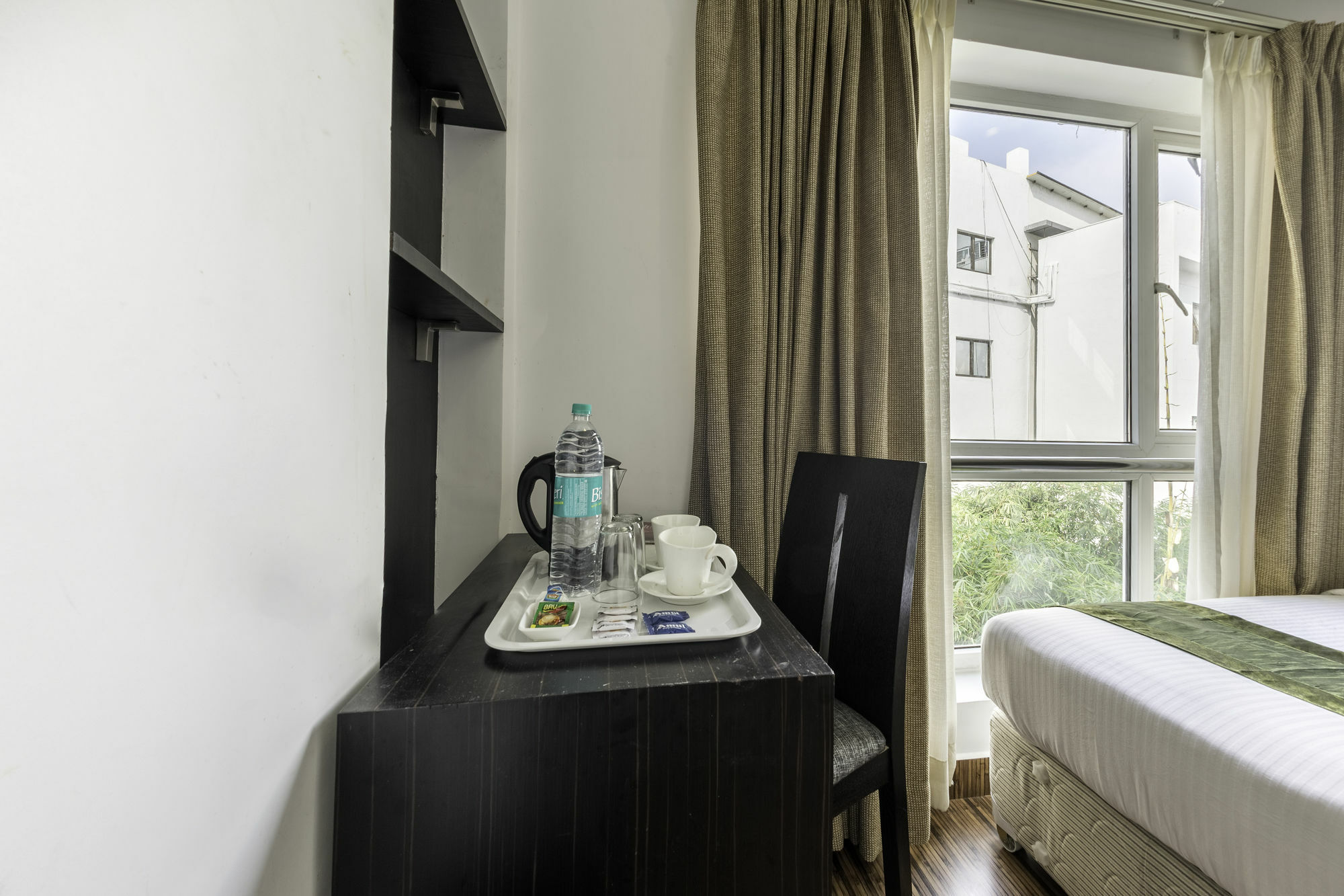 Treebo Trend J'S Five Two Boutique Otel Chennai Dış mekan fotoğraf